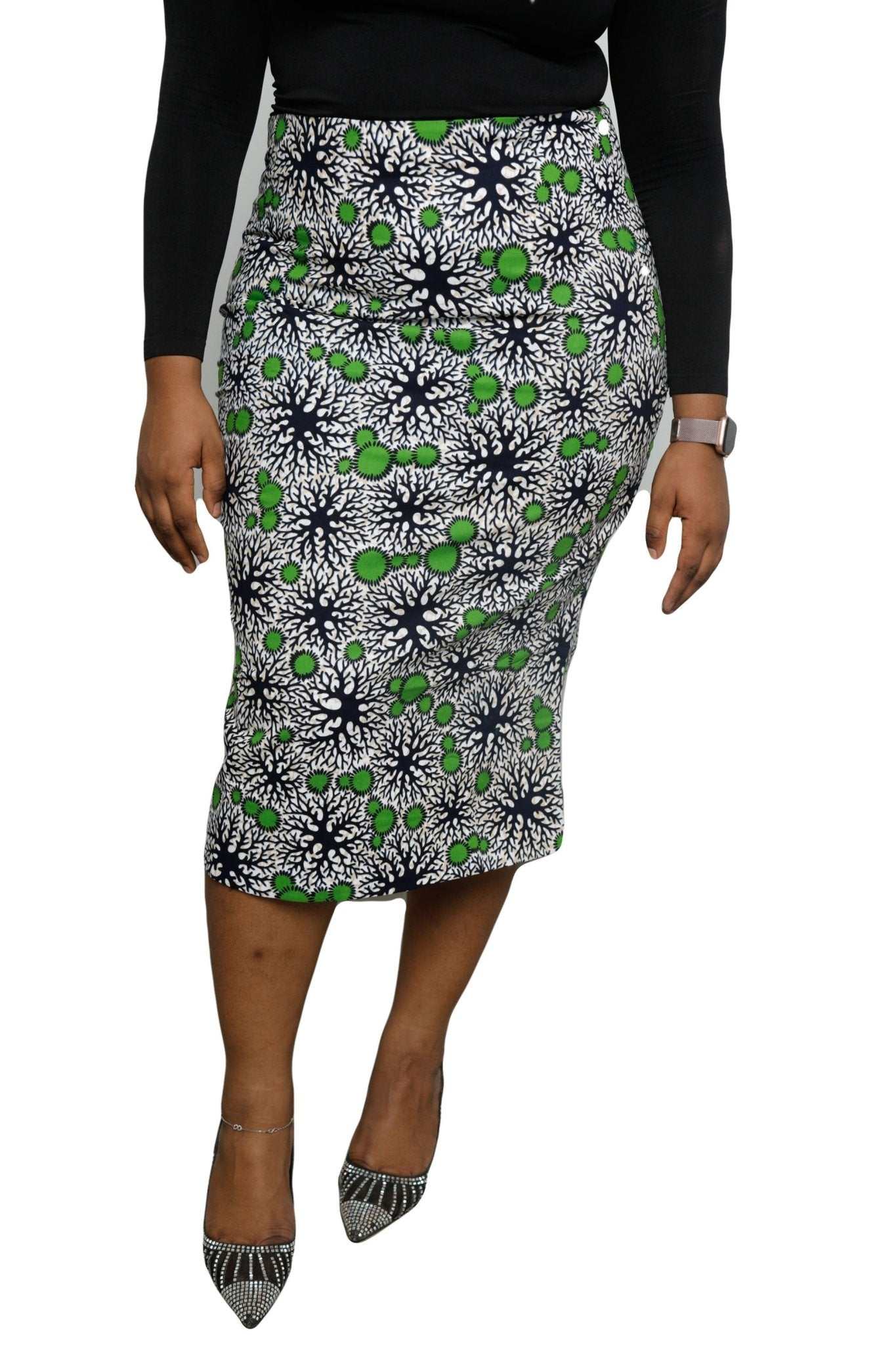 Glam Origins Ankara Pencil skirt Skirts 
Ankara 
100% cotton
Measurement: XL
Light lining
Vibrant Colors
Stylish
True to roots
Best dry clean
Article/clothing might shrink over time due to nature of fabric Ankara Pencil skirt