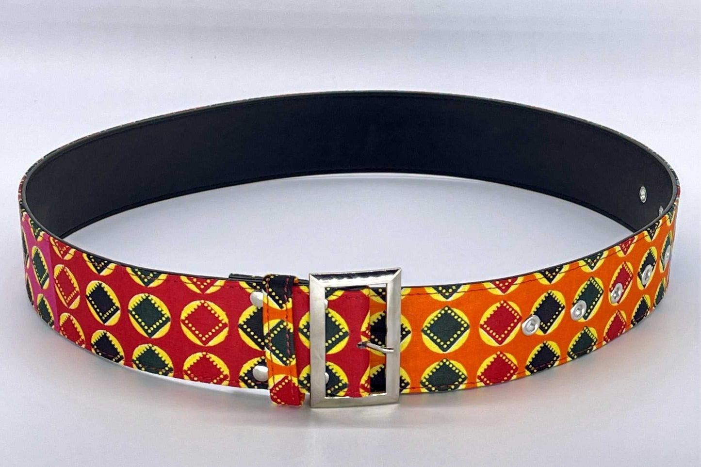 Glam Origins Ummita Cotton Ankara Belt Multi Belts 


Chic Ankara Belt


100% Ankara Cotton


Silver Buckle


S-M


Length: 39"


Last hole: 35"

Shoes, bags, and hats sold separate

Weight: 5oz


Spot clean


Use lo Ummita Cotton Ankara Belt Multi