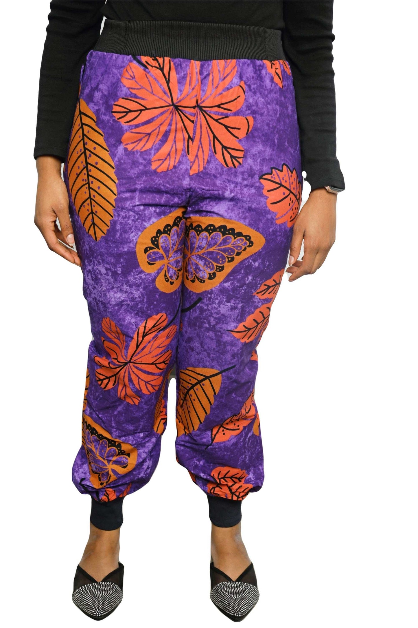 Glam Origins Ummita Ankara Joggers Joggers 
Ankara 
100% cotton
Measurement: M
Light lining
Vibrant Colors
Stylish
True to roots
Best dry clean
Accessories not included
Made in Nigeria
 Ummita Ankara Joggers