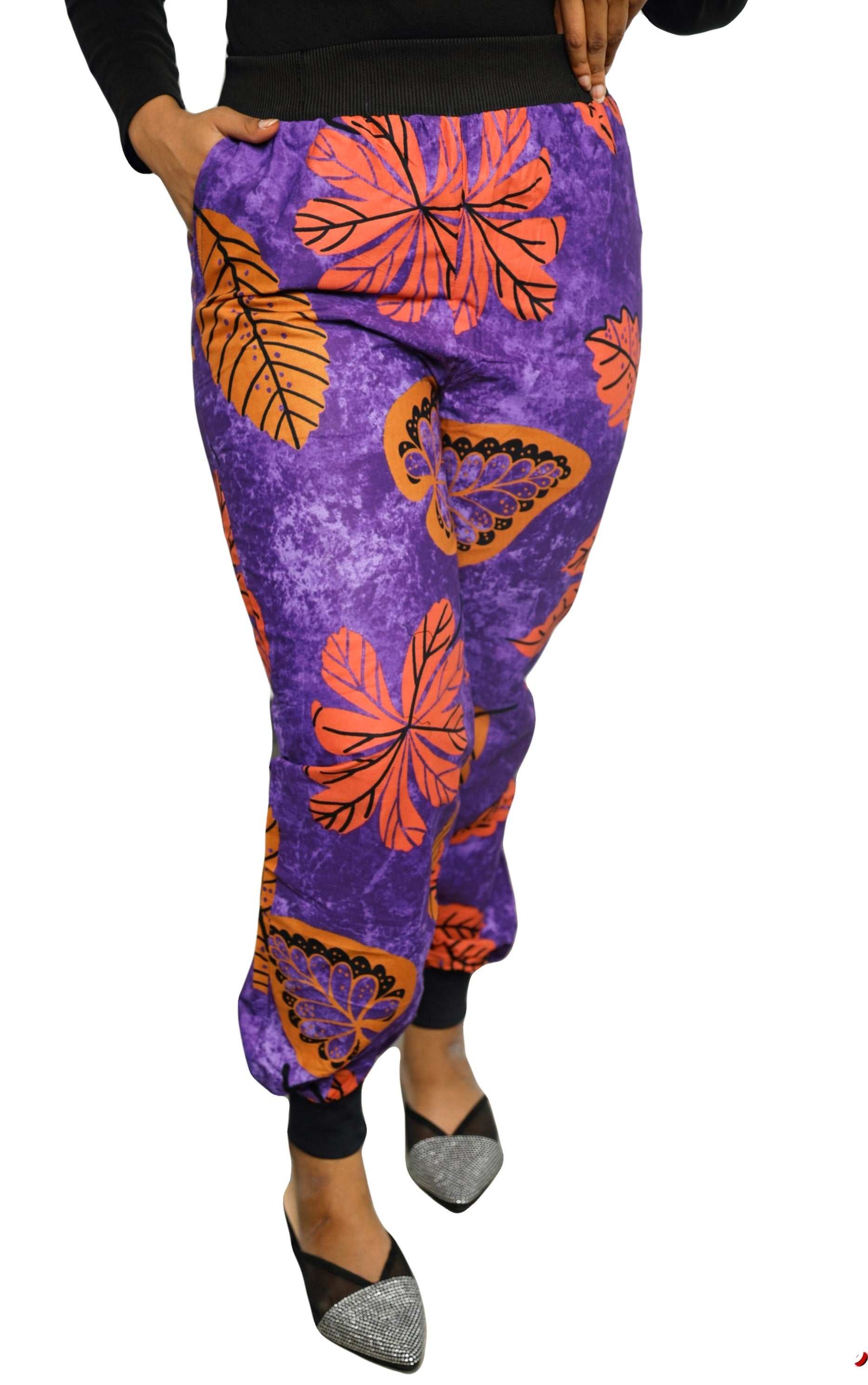 Glam Origins Ummita Ankara Joggers Joggers 
Ankara 
100% cotton
Measurement: M
Light lining
Vibrant Colors
Stylish
True to roots
Best dry clean
Accessories not included
Made in Nigeria
 Ummita Ankara Joggers